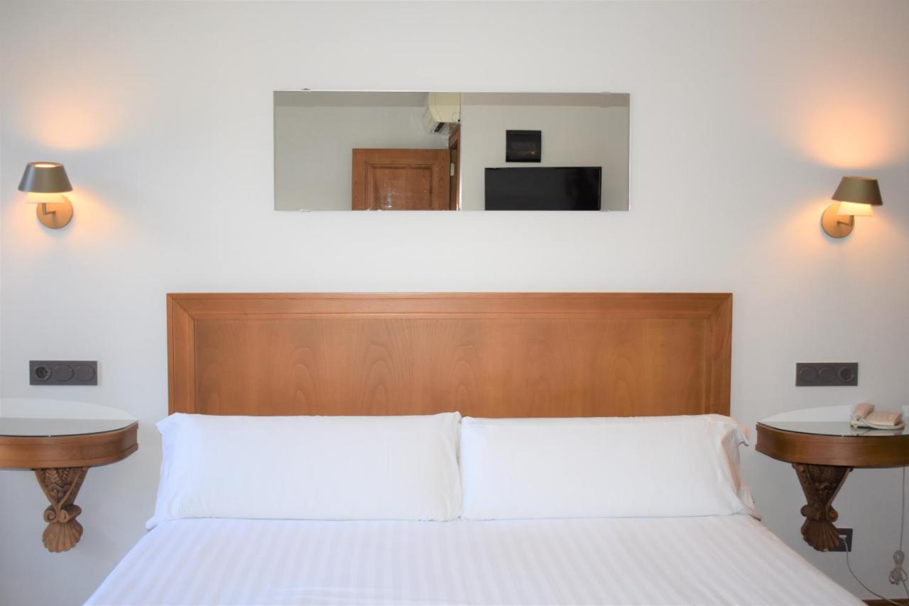 Hotel El Sella Onís エクステリア 写真