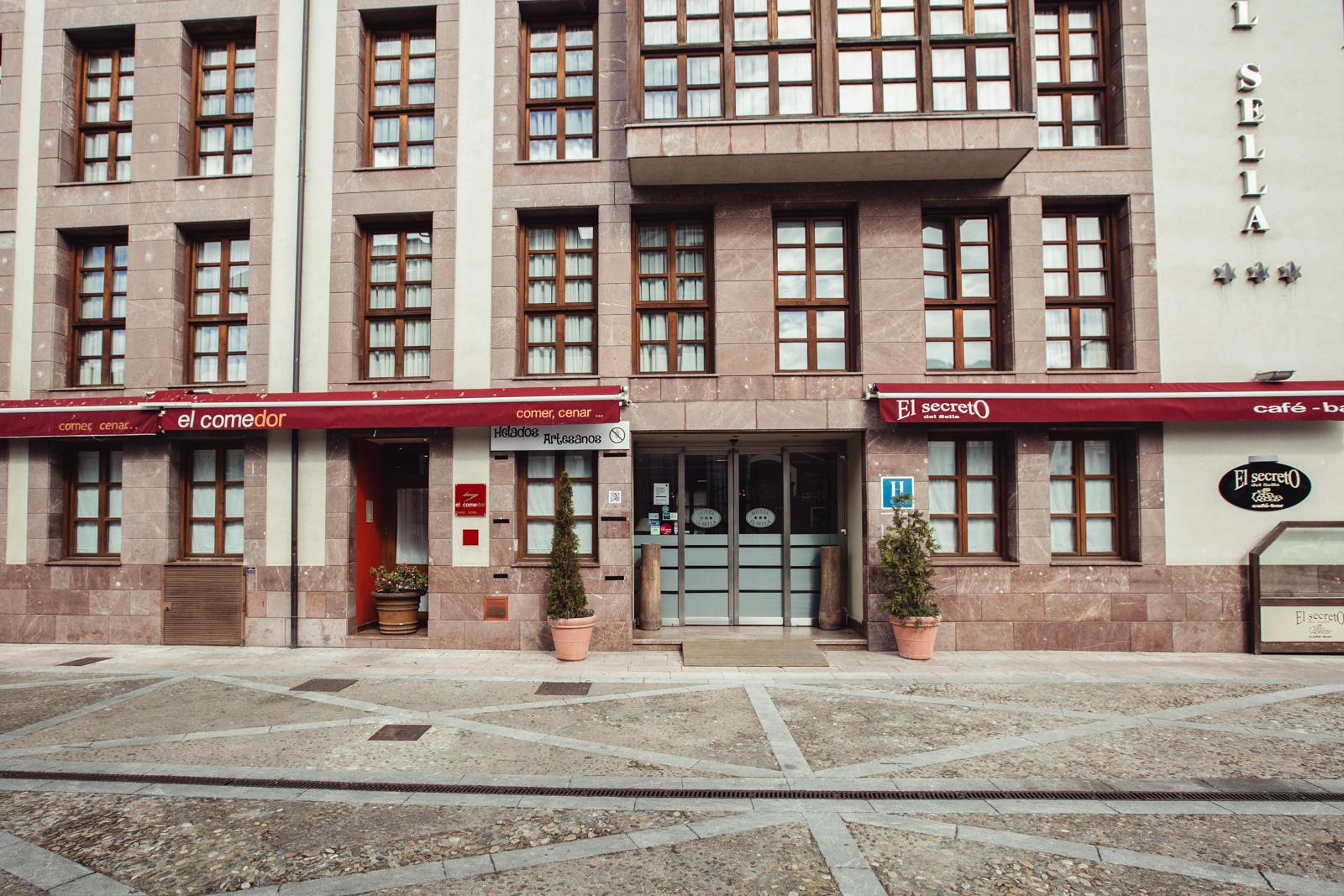 Hotel El Sella Onís エクステリア 写真