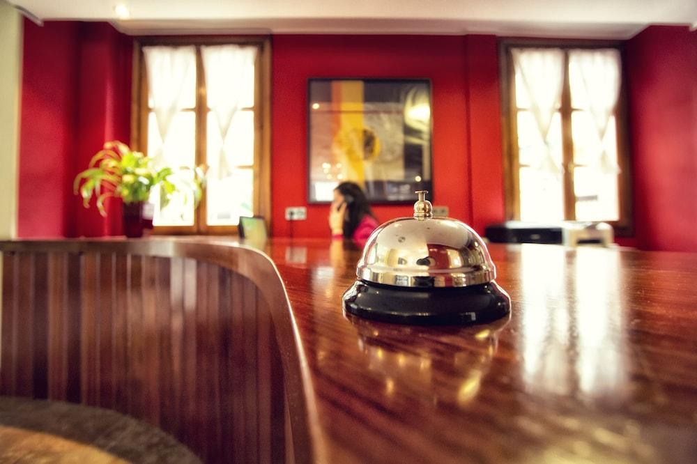 Hotel El Sella Onís エクステリア 写真