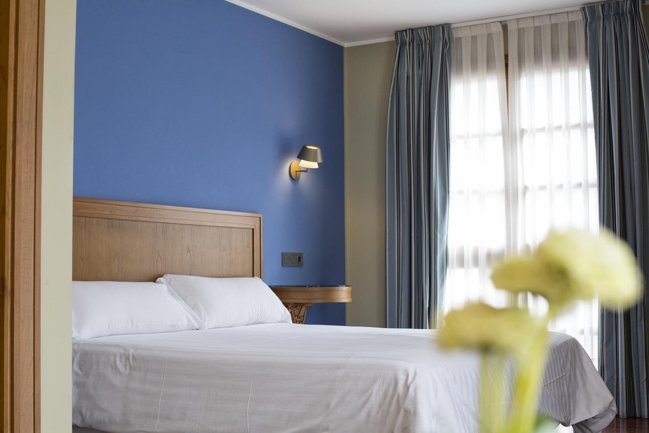 Hotel El Sella Onís エクステリア 写真