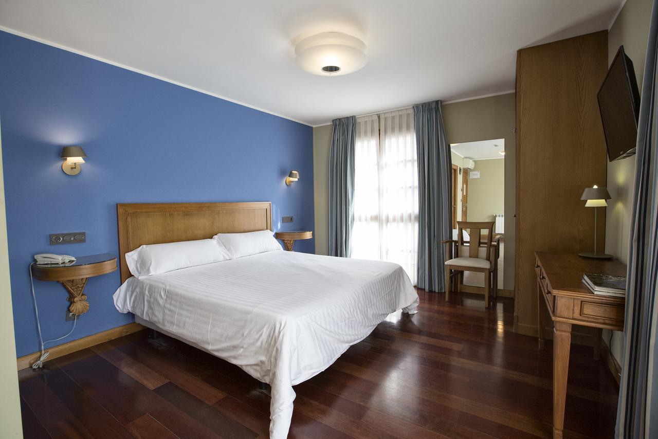 Hotel El Sella Onís エクステリア 写真