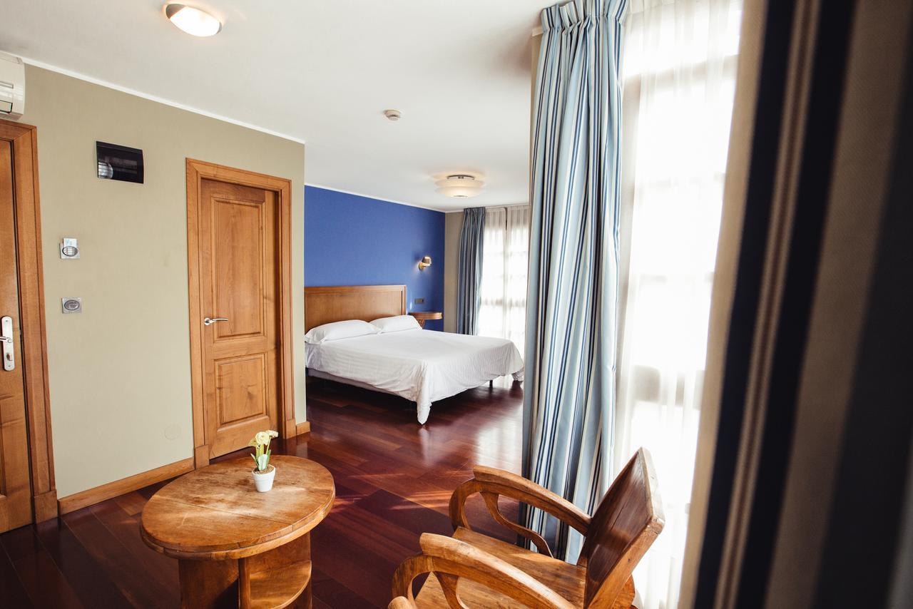 Hotel El Sella Onís エクステリア 写真