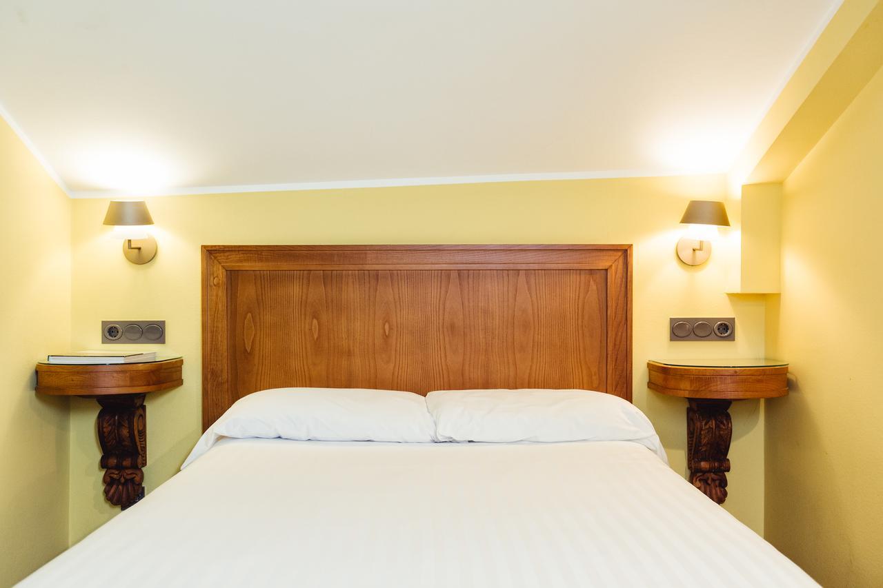 Hotel El Sella Onís エクステリア 写真