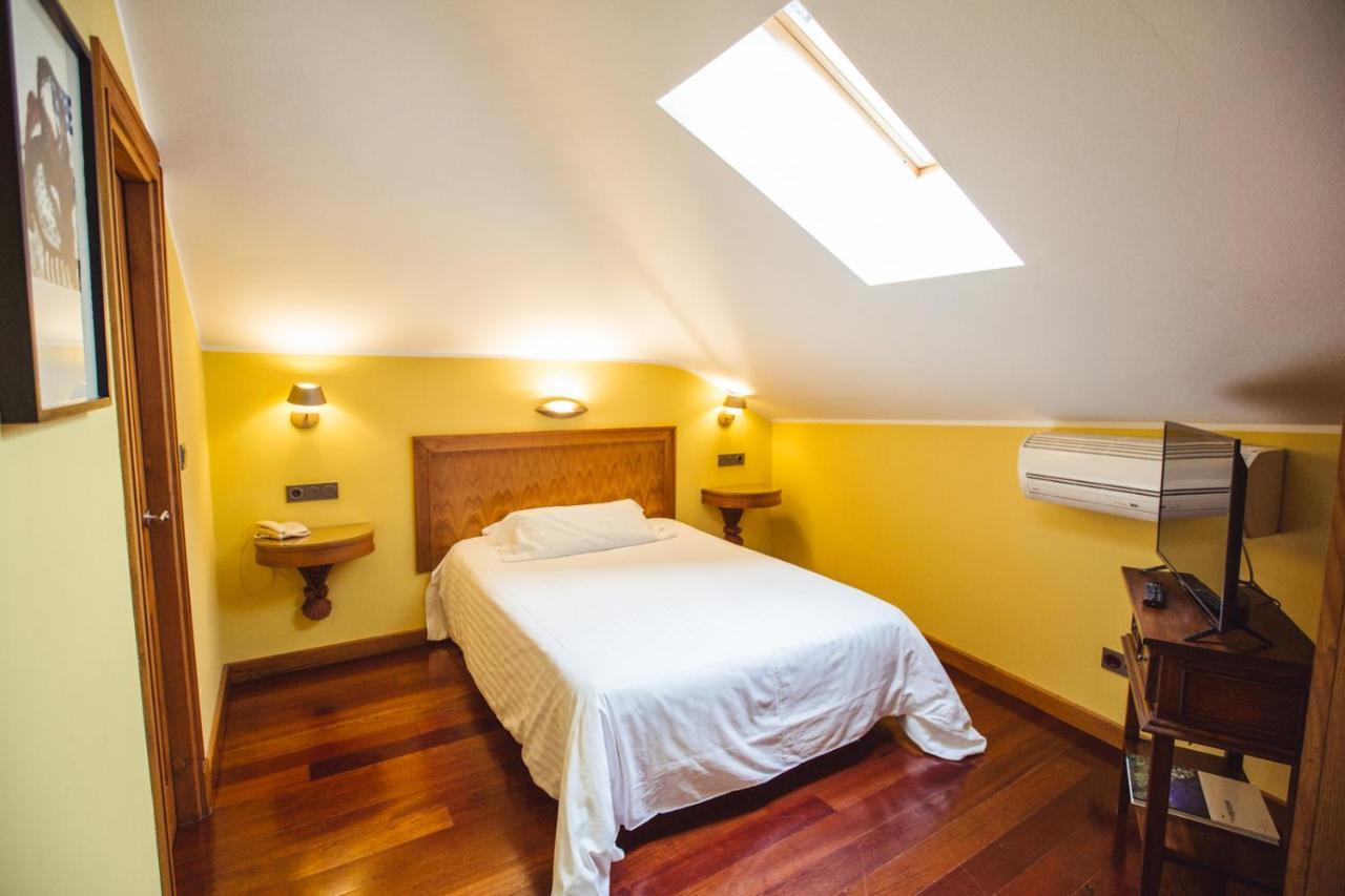 Hotel El Sella Onís エクステリア 写真