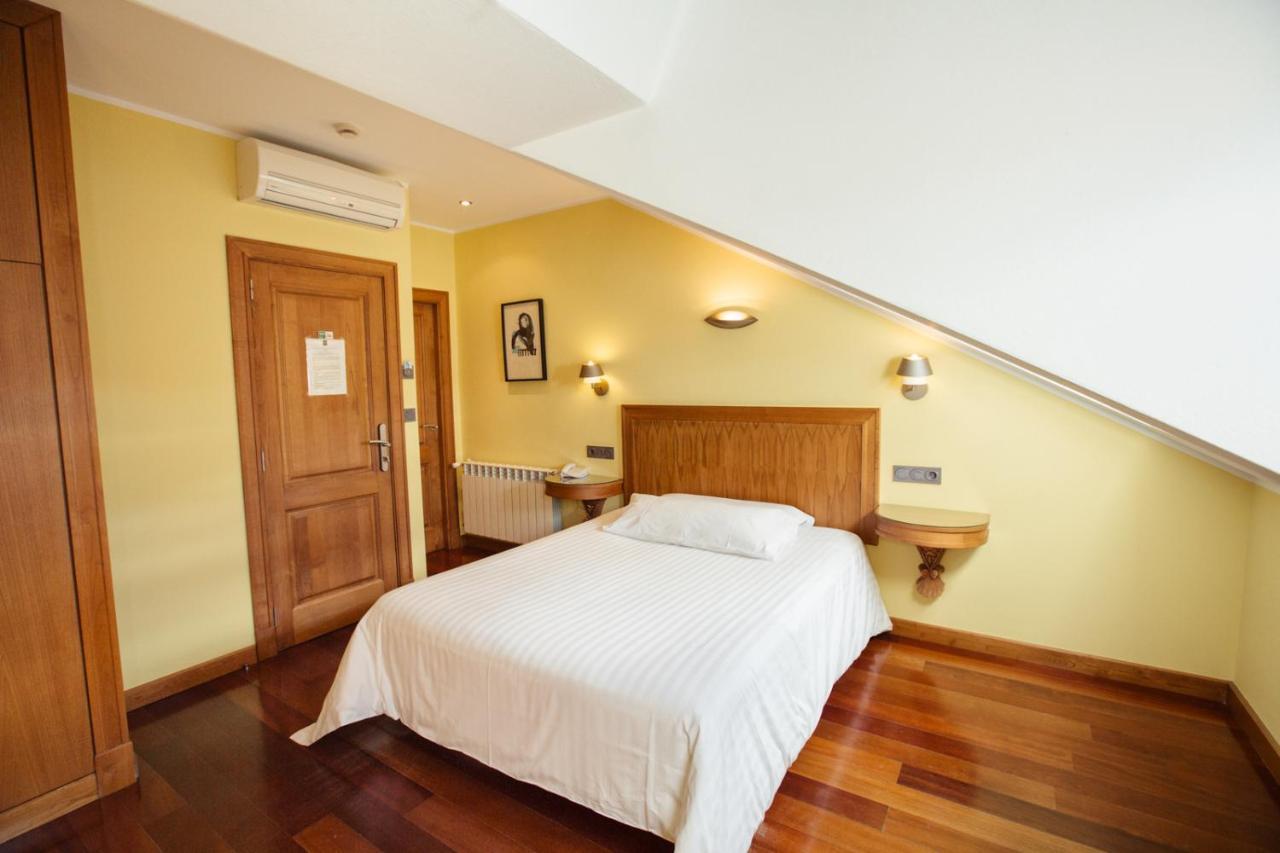 Hotel El Sella Onís エクステリア 写真