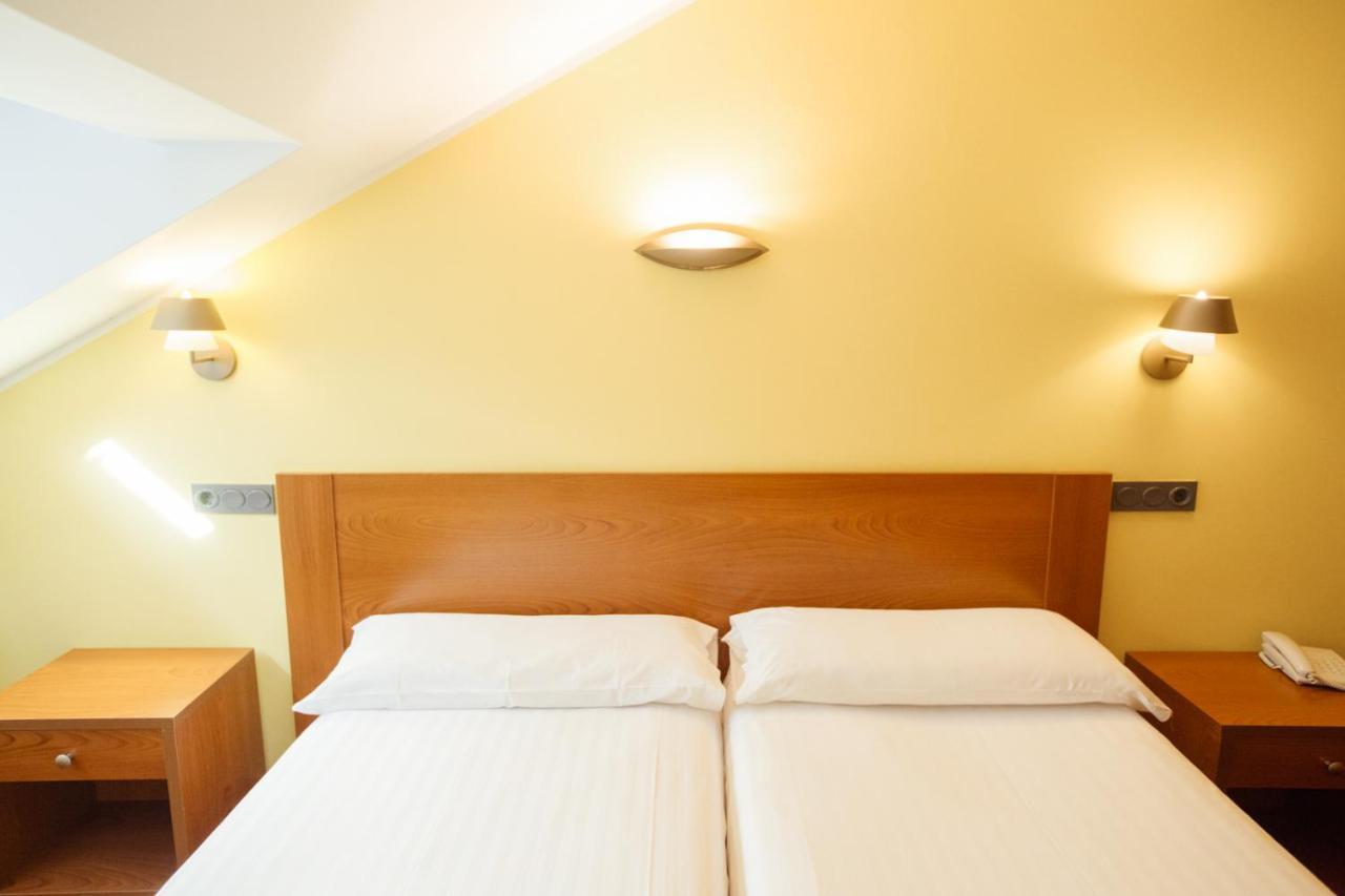Hotel El Sella Onís エクステリア 写真